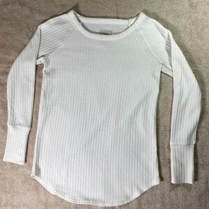 Chaser Heirloom Style Waffle Knit Button Cuff Thermal Top White Small
